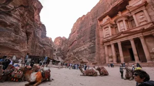 أكثر من 155 ألف زائر للبترا خلال 4 شهور
