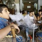 الطراونة يطالب بوضع “دينار” ضريبة على كل أرجيلة وتشديد الرقابة لحماية الأطفال