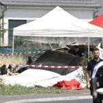 فرنسا: 11 قتيلا في حادث تحطم طائرة مدنية للقفز المظلي بشرق البلاد
