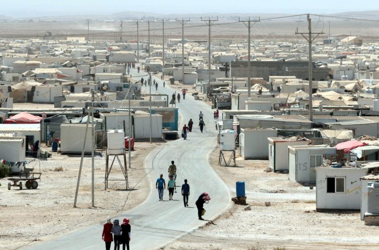 70 % من اللاجئين السوريين في الأردن يرغبون بالعودة إلى بلادهم