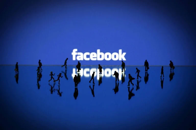 عطل يضرب فيسبوك وماسنجر وانستجرام في الأردن وعدة دول
