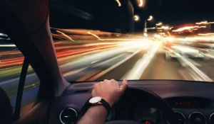ضبط مركبة تسير بسرعة 217 كم/ساعة