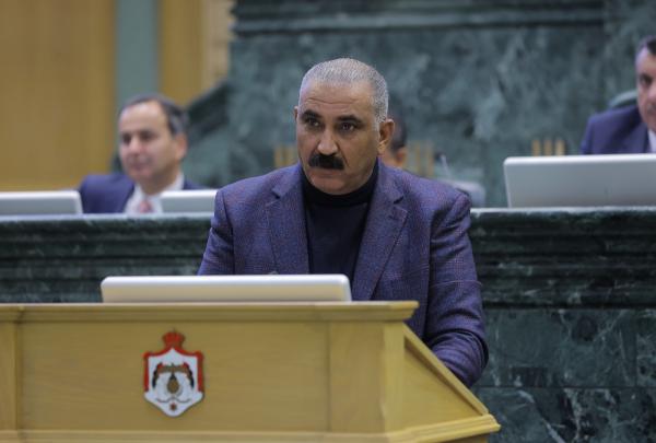 النائب أبو عرابي يقترح ترحيل العطل الرسمية التي تصادف منتصف الأسبوع إلى الخميس