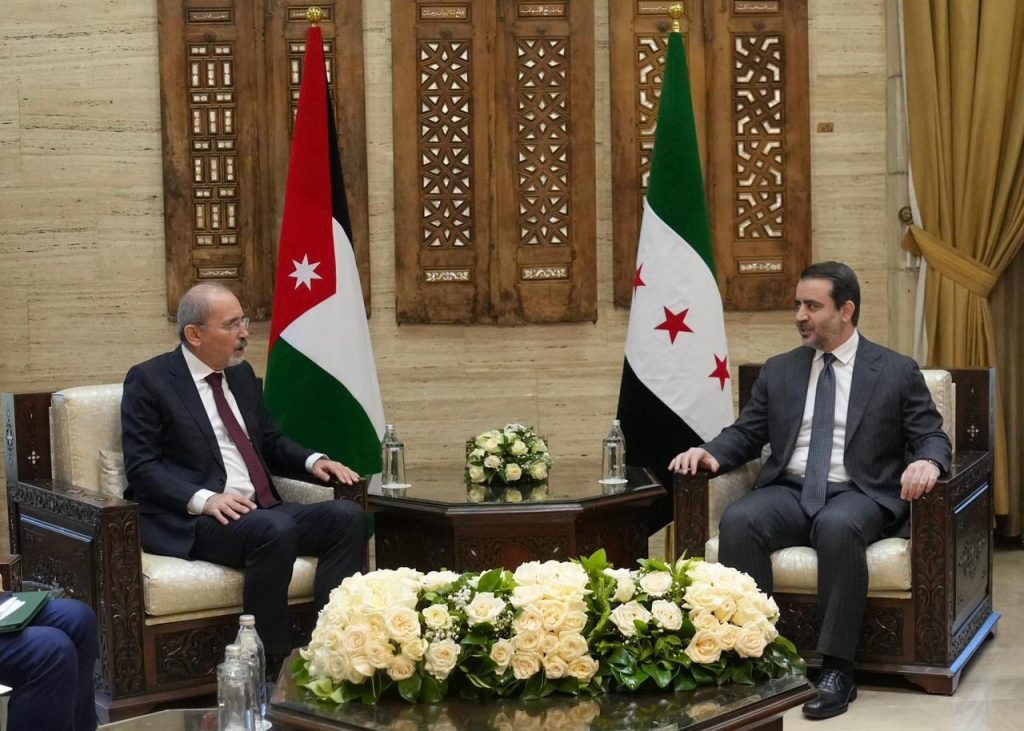 الأردن وسوريا يصدران بيانا مشتركا عقب مباحثات وزارية موسعة في دمشق