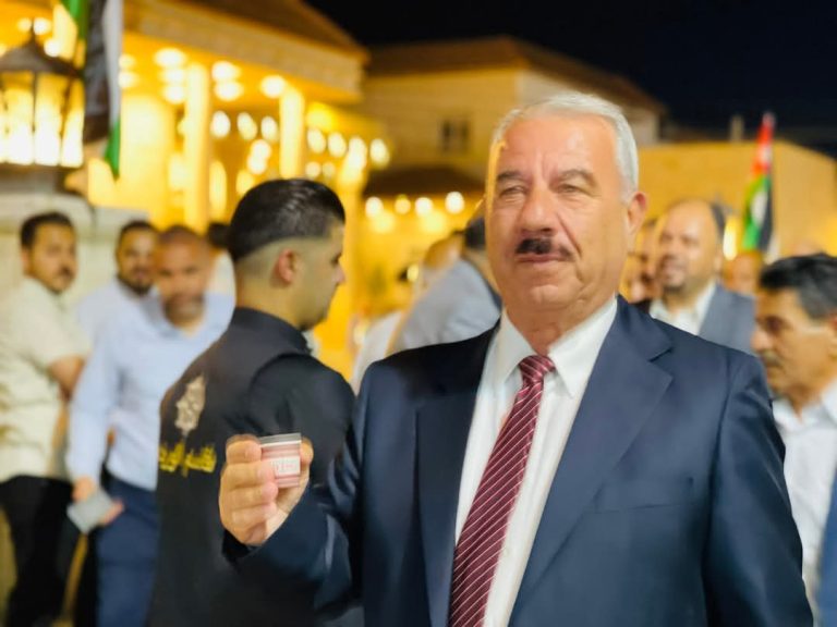 اللقاء اليتيم لعطوفة رئيس لجنة بلدية الرمثا مع مواطني الرمثا