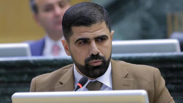 النيابة العامة تقرر الحجز على أموال نائب ومنعه من السفر