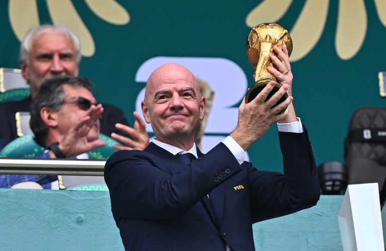 هل يفقد الفيفا السيطرة على كأس العالم؟