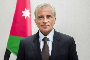 حسان يمدد إيقاف سفر الوفود واللجان الرسمية إلا للضرورة القصوى وبموافقة مسبقة