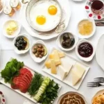 أخطاء شائعة في وجبة الإفطار قد ترفع الكوليسترول