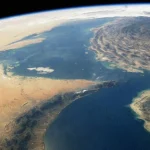 الإيراني يحدد السبيل الوحيد لفتح هرمز