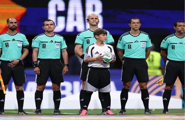 المخادمة يواصل تمثيل الأردن في كأس العالم