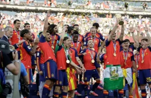 كم تبلغ مكافأة منتخب إسبانيا بعد الفوز بكأس العالم؟