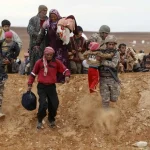 دموع ضابط أردني ترويها قصة لاجئ سوري – فيديو