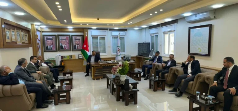 محافظ إربد: متابعة برامج التزويد المائي وتذليل التحديات الميدانية