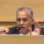 الهميسات يطالب باستقالة وزير الادارة المحلية عقب إقرار قانونها .. !