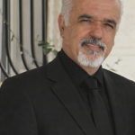 رأسي… وبطني… وشيءٌ من الجوع