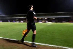 بعد خنق حكم ولكم آخر.. إيقاف لاعبَين فرنسيين لمدة 20 عاما