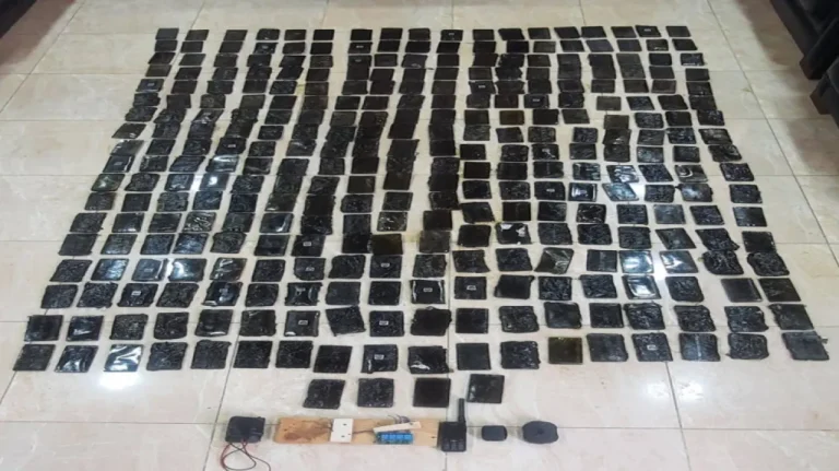 إحباط محاولة تهريب كمية كبيرة من المخدرات بواسطة بالونات موجّهة
