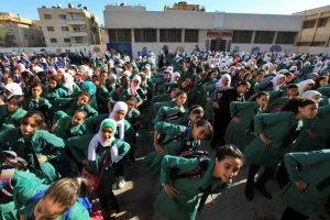 طلبة المدارس يبدأون دوام العام الدراسي الجديد غدا