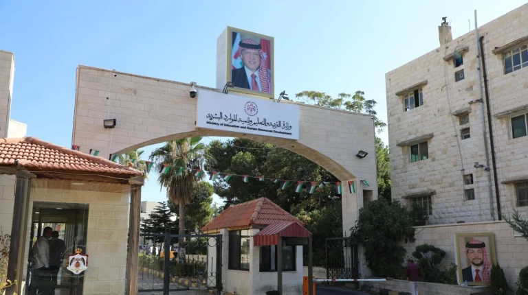 توزيع الطلبة في المسارات.. بين حق الاختيار ومحدودية المقاعد