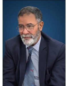 من الاحتفال بالمظاهر إلى الاحتفاء بالإنجاز