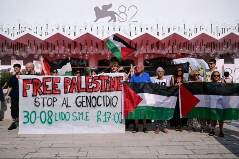 200 فنان عالمي يطالبون مهرجان فينيسيا بوقفات جادة دعما لفلسطين