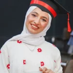مها.. من اللجوء والانقطاع عن الدراسة إلى التفوق بالتوجيهي بالأردن