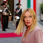 ميلوني تريد حظر النقاب في مدارس ايطاليا