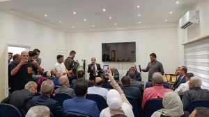 المومني يؤكد أهمية الانفتاح على المجتمع المحلي