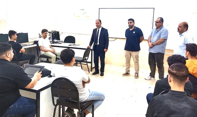 الحوامدة يتفقد مدرسة أبي تمام.
