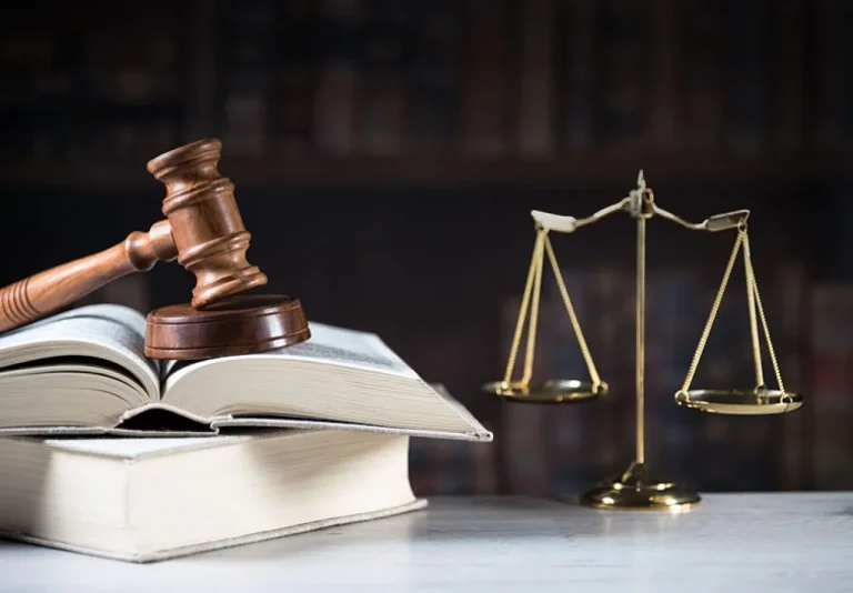 إرادة ملكية بتعيين 12 محامياً بالسلطة القضائية – (أسماء)