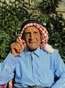“عمري 100 سنة وتزوجت 4 نسوان وبدور على عروس بالعشرين” .. “رضوان ناطور” لا يزال يبحث عن عروسه الخامسة” – فيديو